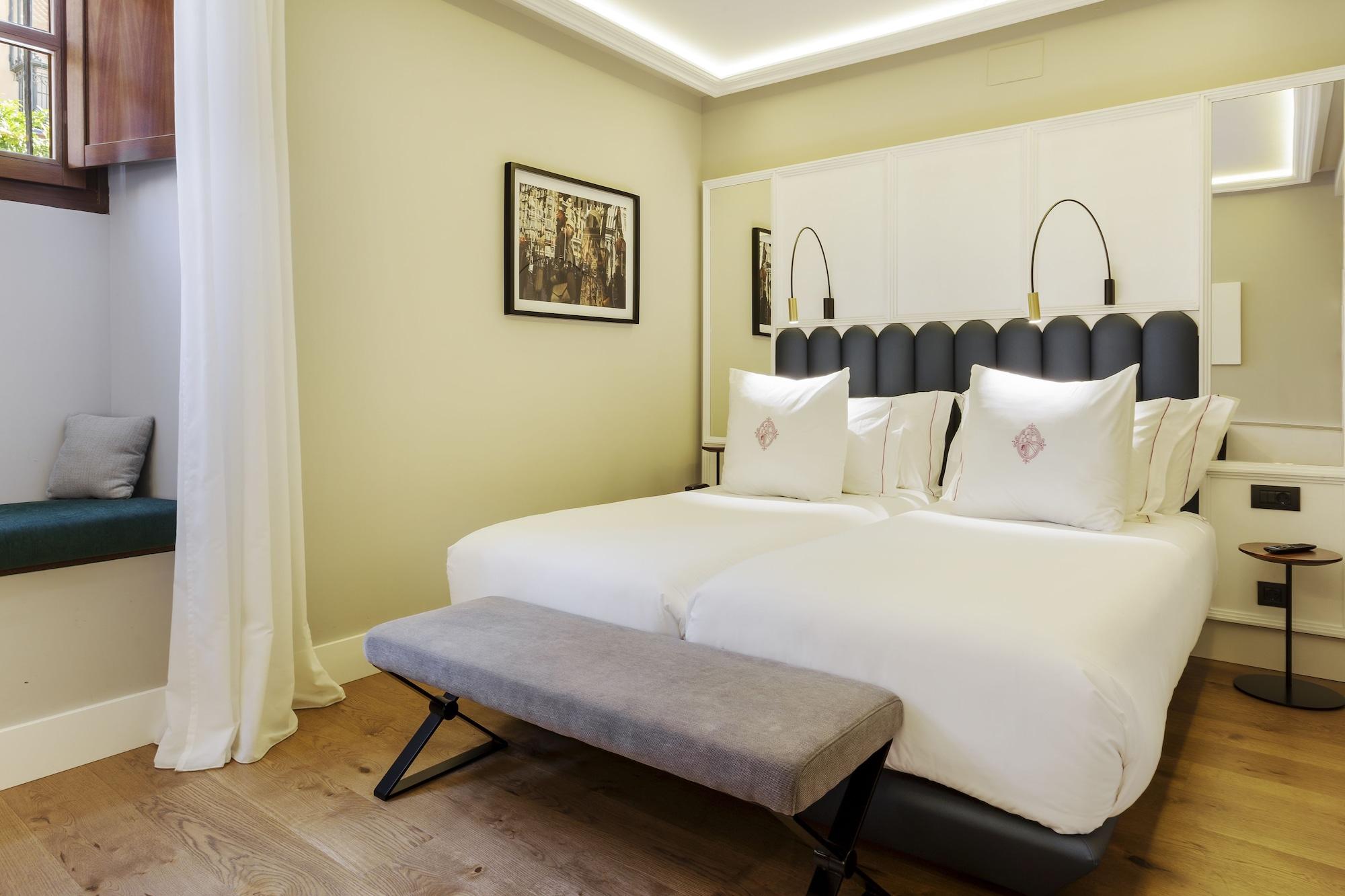 One Shot Palacio Conde De Torrejón 09 Hotel 4*